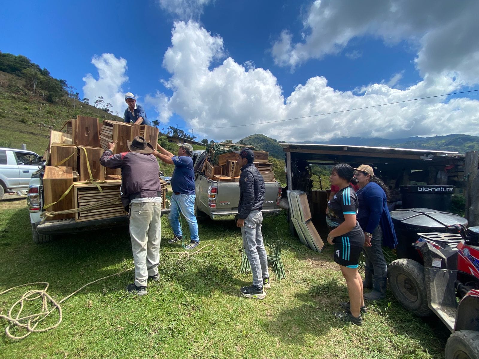 Deysi Cabezas - Apícola Oromiel